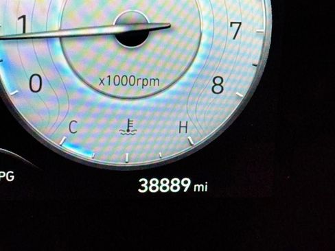 Used 2025 Hyundai Elantra SEL image 10