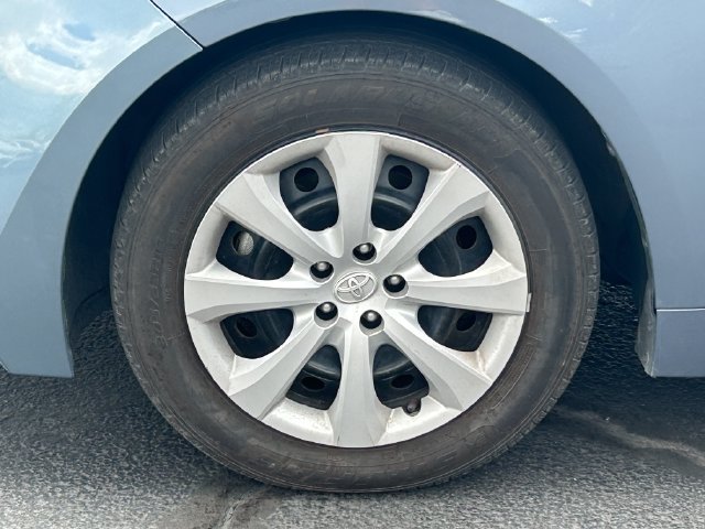 Used 2024 Toyota Corolla LE FWD image 13