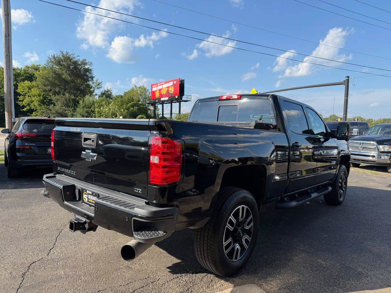 Used 2019 Chevrolet Silverado 2500 LTZ w/ Midnight Edition AWD/4WD image 5
