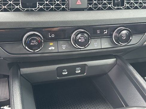 Used 2025 Honda Accord LX image 27