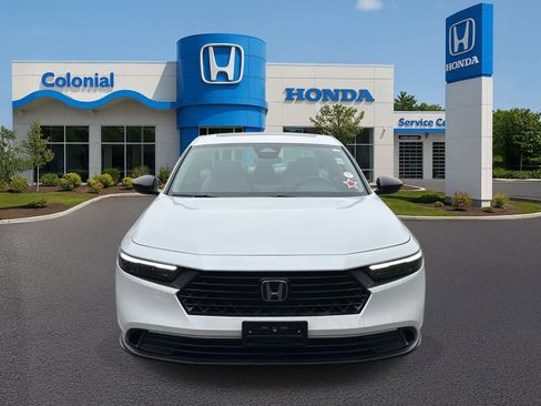 Used 2025 Honda Accord SE image 38