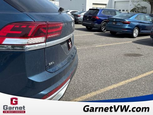 Used 2022 Volkswagen Atlas Cross Sport SEL image 14
