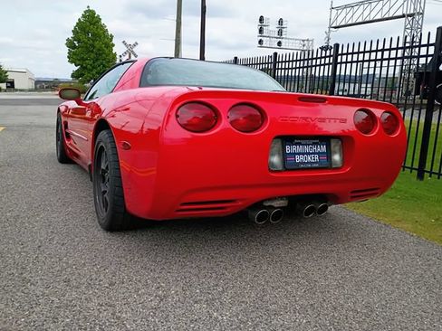 Used 2001 Chevrolet Corvette Z06 w/ Memory Pkg RWD image 10