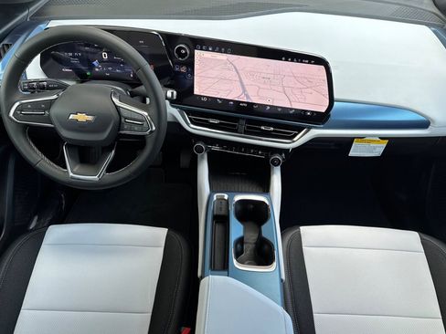 New 2026 Chevrolet Equinox EV LT image 12