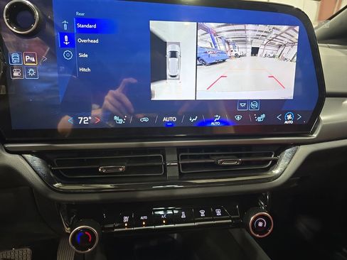 New 2025 Chevrolet Equinox EV RS w/ LPO, Illumination Package image 24