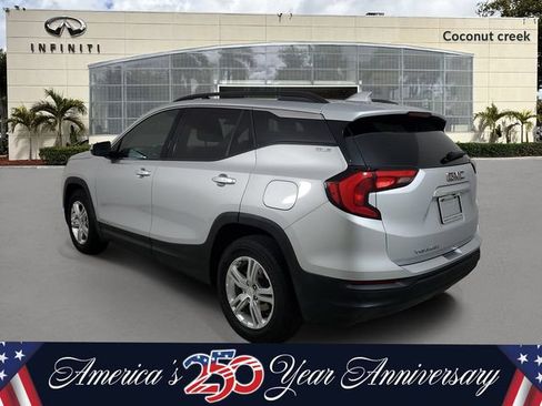 Used 2019 GMC Terrain SLE w/ Driver Convenience Package FWD image 3
