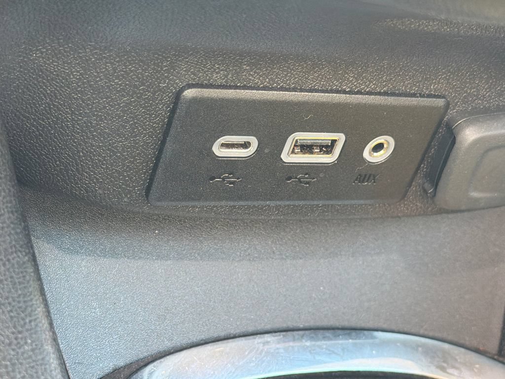 Used 2024 Chevrolet Malibu LT FWD image 31