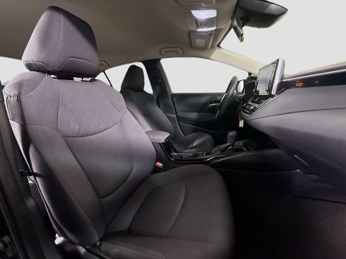 Used 2021 Toyota Corolla LE image 28
