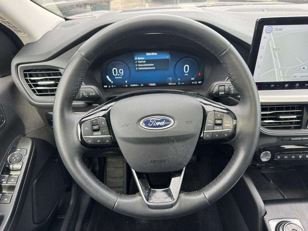 Used 2023 Ford Escape Platinum w/ Premium Technology Package AWD/4WD image 12