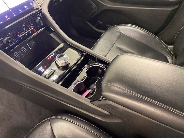 Used 2023 Jeep Grand Cherokee L Limited AWD/4WD image 24
