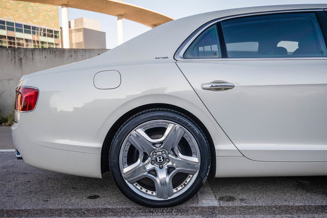 Used 2015 Bentley Flying Spur W12 AWD/4WD image 9