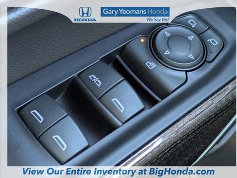 Used 2020 Chevrolet Silverado 1500 RST image 25