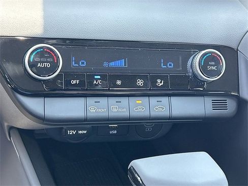 New 2025 Hyundai Elantra Sport image 12