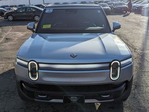 Used 2025 Rivian R1S Adventure image 3