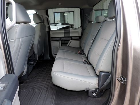 Used 2022 Ford F250 XL w/ STX Appearance Package AWD/4WD image 13