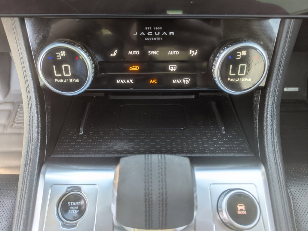 Used 2023 Jaguar F-PACE S AWD/4WD image 21