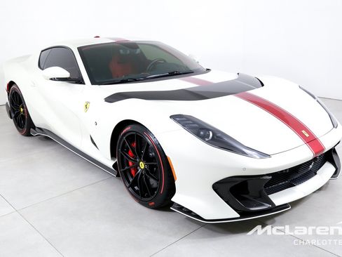 Used 2022 Ferrari 812 Competizione RWD image 3