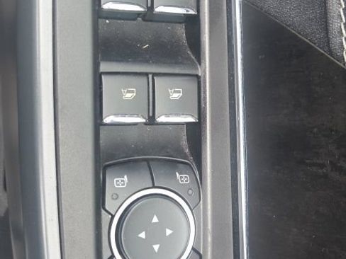 Used 2022 Ford F150 Lariat w/ Equipment Group 502A High AWD/4WD image 22