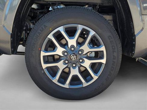 Used 2025 Toyota Tundra 1794 Edition AWD/4WD image 10