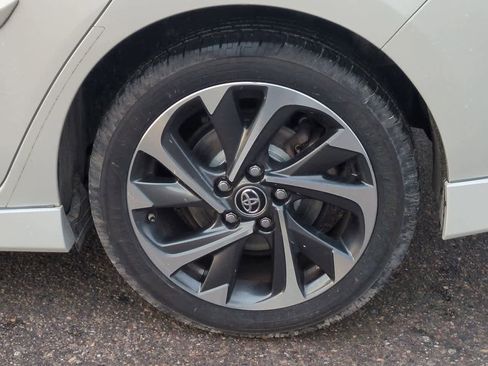 Used 2017 Toyota Corolla iM image 13