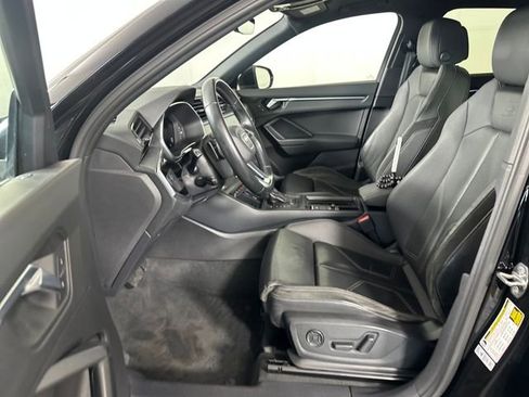 Used 2020 Audi Q3 2.0T Prestige w/ Prestige Package image 11
