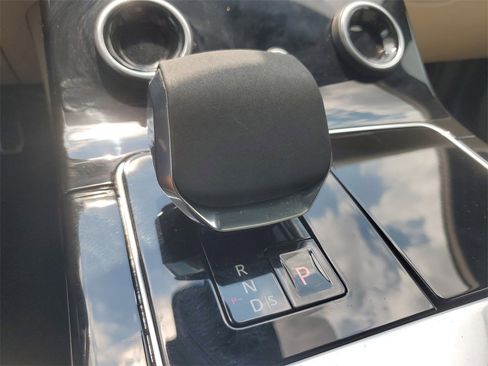 Used 2021 Land Rover Range Rover Velar R-Dynamic S image 35