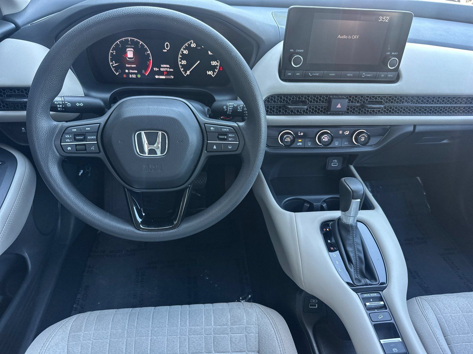 Used 2023 Honda HR-V LX image 14