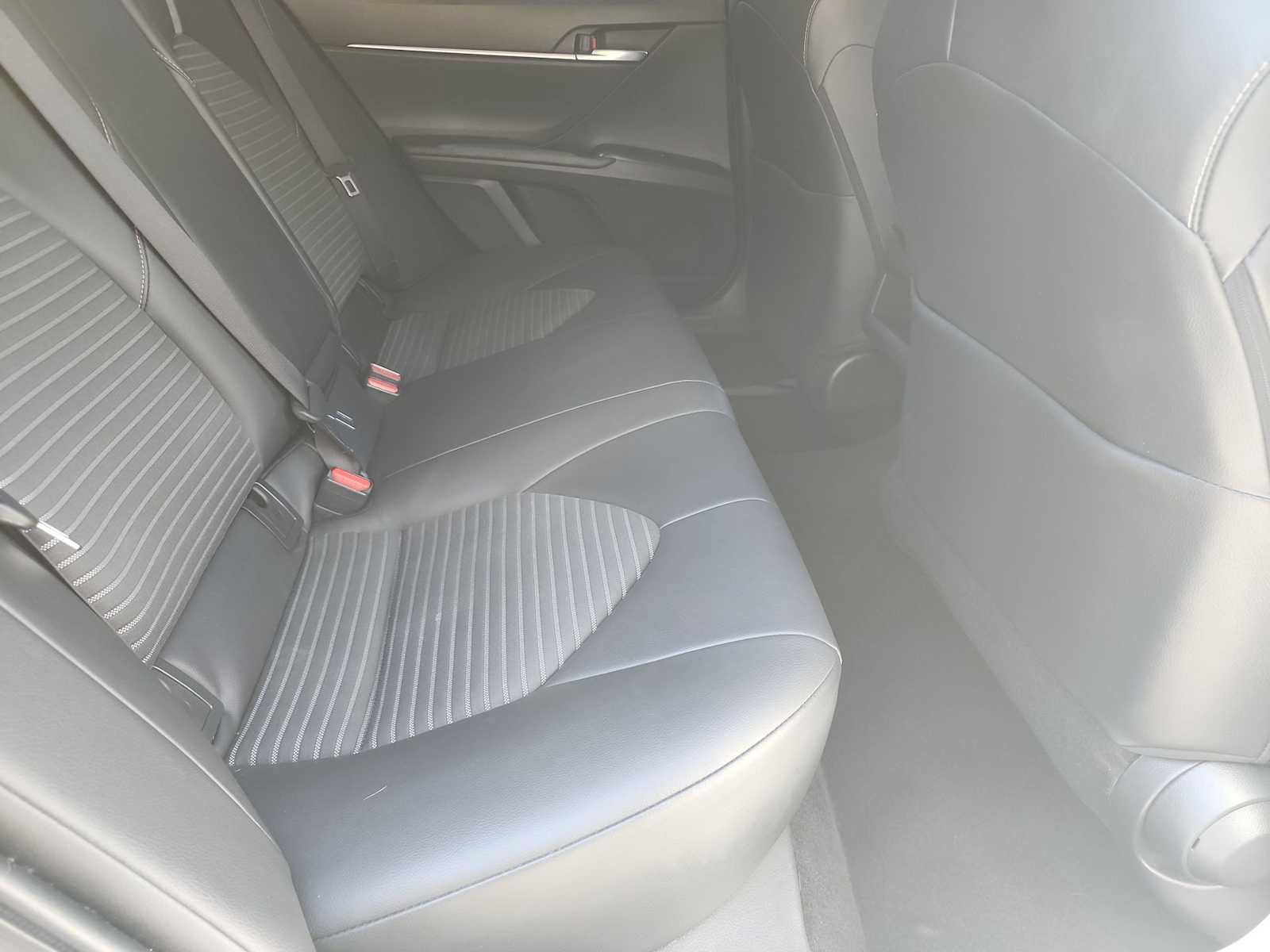 Used 2018 Toyota Camry SE w/ Moonroof Package FWD image 24
