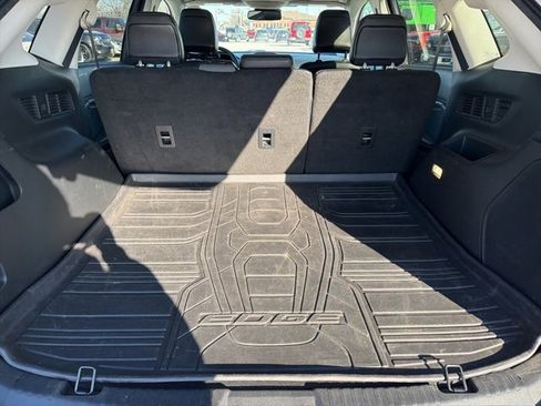 Used 2022 Ford Edge Titanium image 10