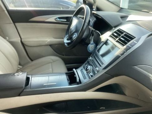 Used 2017 Lincoln MKZ Premiere FWD image 14