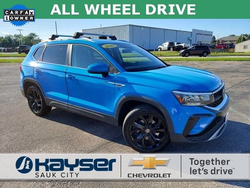 Used 2022 Volkswagen Taos SE image 1