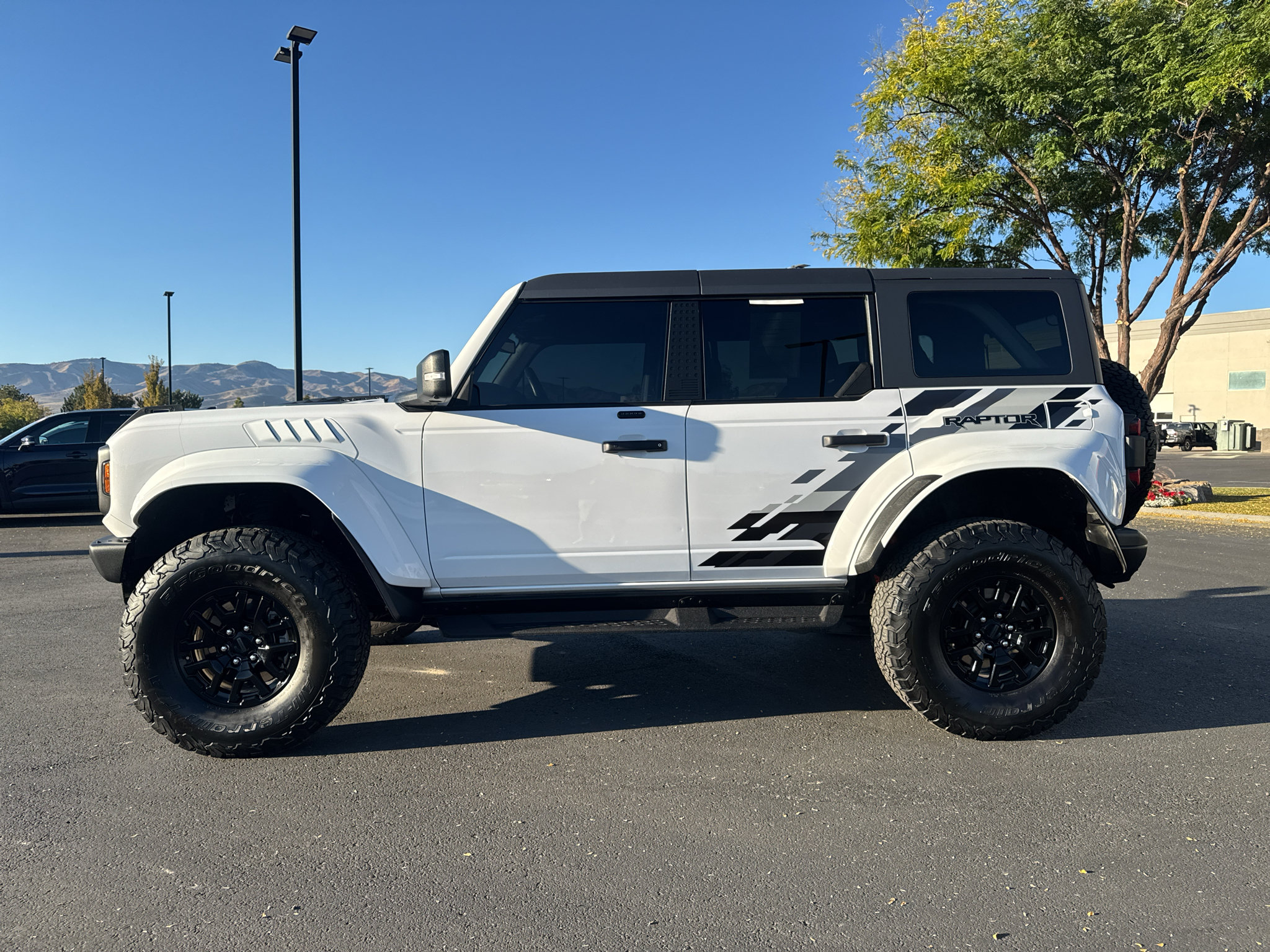 Used 2024 Ford Bronco Raptor AWD/4WD image 4