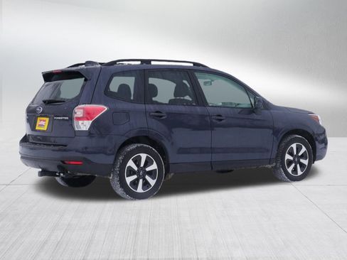 Used 2018 Subaru Forester 2.5i Premium w/ All-Weather Package image 11