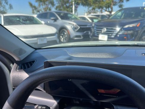 Used 2025 Kia K4 FWD image 39
