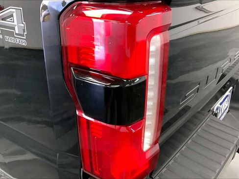 New 2025 Ford F250 Lariat w/ Lariat Ultimate Package image 14