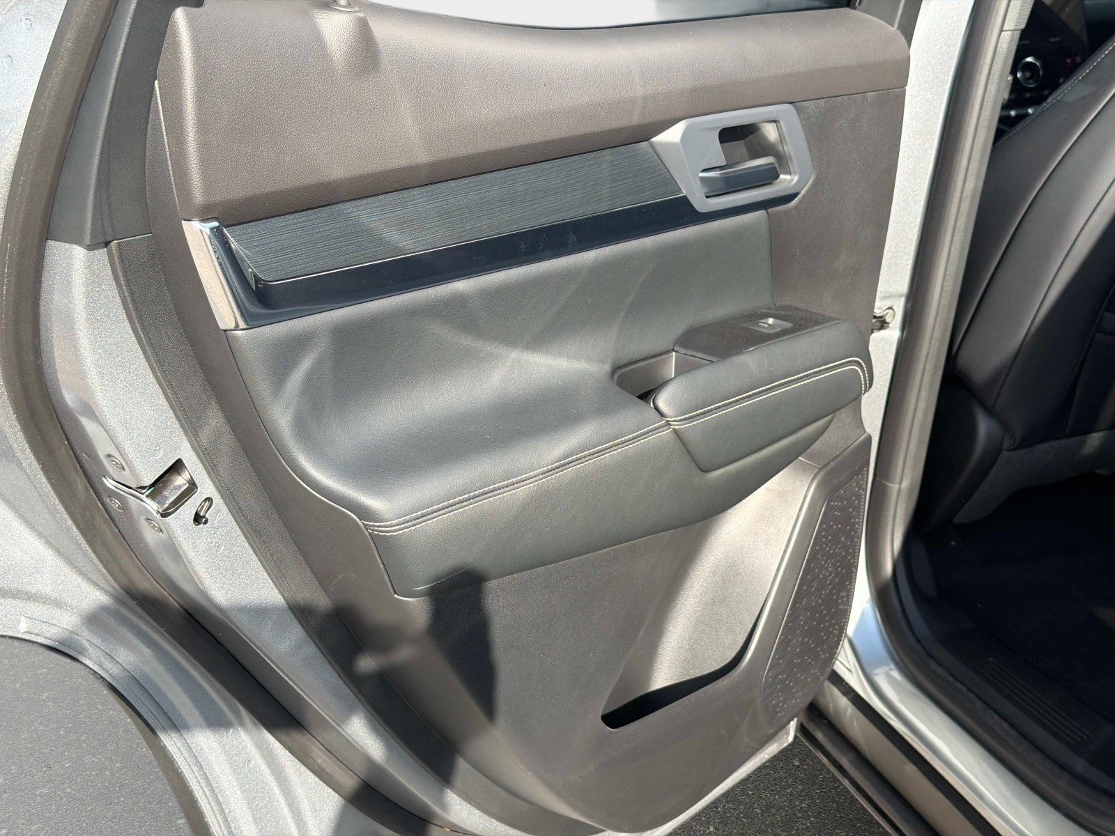 New 2027 GMC Terrain Elevation w/ Elevation Premium Package FWD image 11
