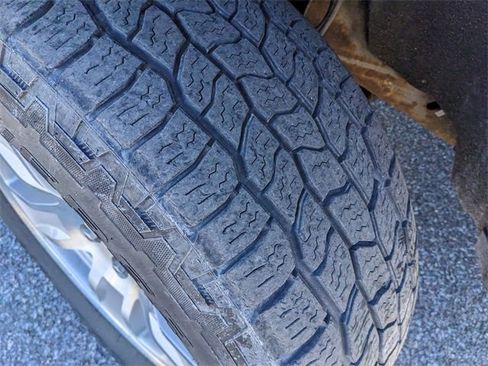 Used 2016 Chevrolet Silverado 1500 LT w/ All Star Edition image 32