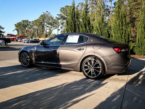 Used 2023 Maserati Ghibli GT image 7
