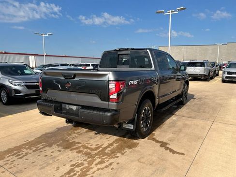 Used 2021 Nissan Titan PRO-4X w/ Pro-4x Convenience Package AWD/4WD image 3