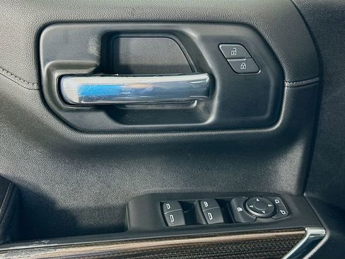 Used 2021 Chevrolet Silverado 1500 LT Trail Boss w/ Convenience Package II AWD/4WD image 17