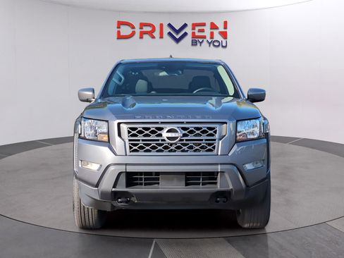 Used 2023 Nissan Frontier SV w/ SV Convenience Package image 9