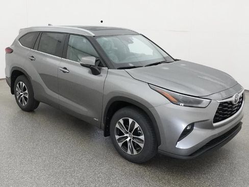 New 2026 Toyota Highlander XLE AWD/4WD image 13