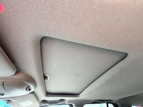 Used 2003 Chevrolet TrailBlazer LS w/ Preferred Equipment Group RWD image 19