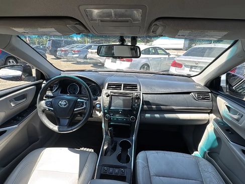 Used 2017 Toyota Camry XLE FWD image 20