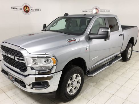 Used 2024 RAM 2500 Big Horn AWD/4WD image 35