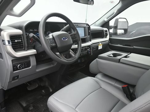 New 2026 Ford F250 XL w/ XL Driver Assist Package AWD/4WD image 19