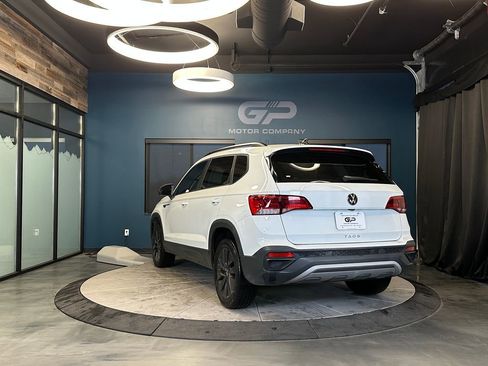 Used 2022 Volkswagen Taos S image 5