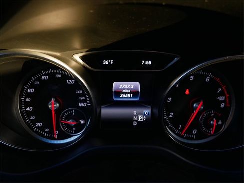 Used 2020 Mercedes-Benz GLA 250 4MATIC image 27