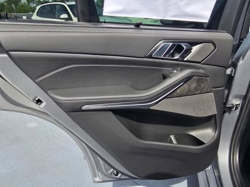 New 2026 BMW X5 xDrive40i w/ Executive Package image 11