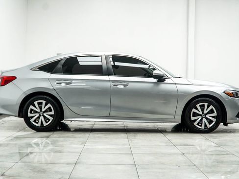 Used 2022 Honda Civic LX image 7